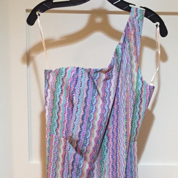 BCBGMAXAZRIA Dries one-shoulder high slit gown - Picture 7 of 8